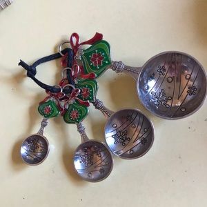 Vintage Christmas Measuring spoons baking cooking Holiday Decor great condition